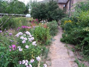 Gardens- click for photo gallery
